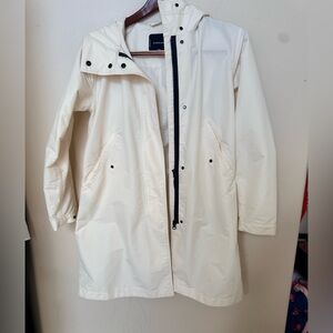 Everlane cream hooded rain jacket  xs snap buttons parka streetwear minimalist